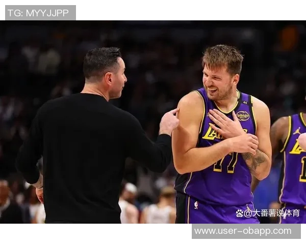 肯扬马丁直言湖人球员对雷迪克缺乏尊重只因他不敢批评詹姆斯与东契奇 肯扬马丁直言湖人球员对雷迪克缺乏尊重只因他不敢批评詹姆斯与东契奇