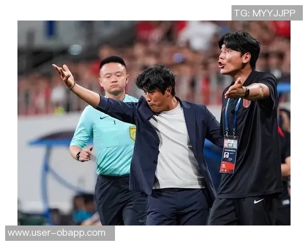 蓉城足球面临体系重建新教练如何应对三中卫挑战