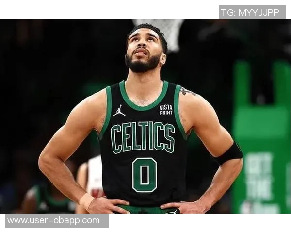 塔图姆训练照引发哈利调侃兄弟你该休息一下了吧 塔图姆训练照引发哈利调侃兄弟你该休息一下了吧